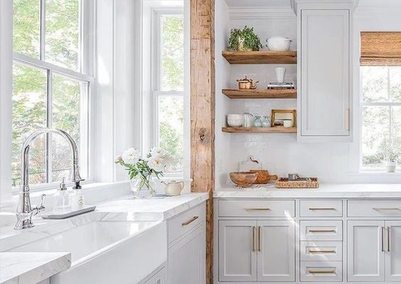 brass-white-wood-kitchen-image-aviston-lumber